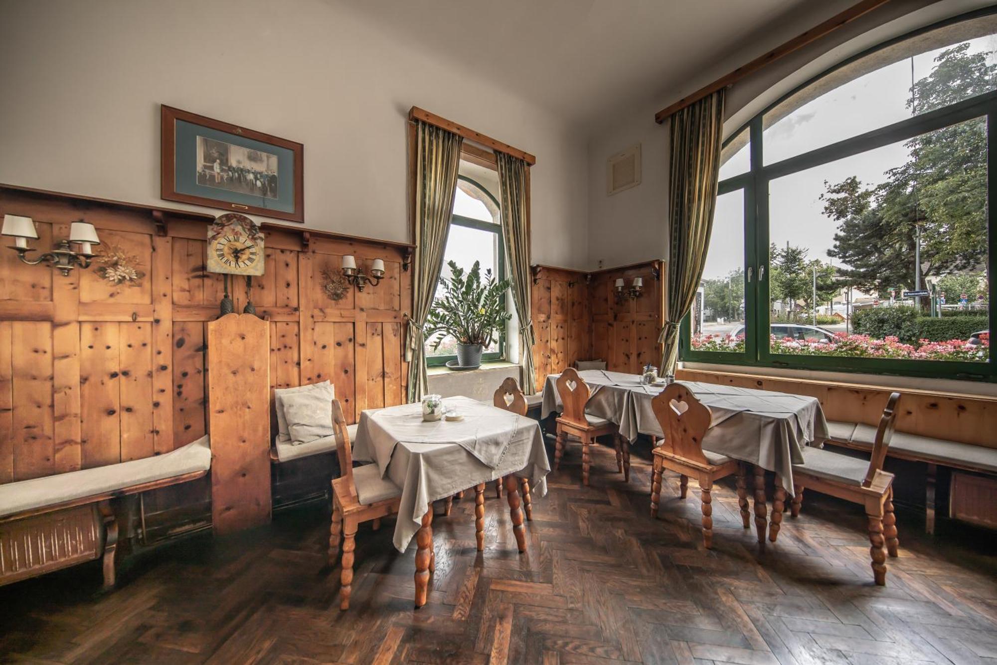 Bergwirt Schönbrunn Hotel