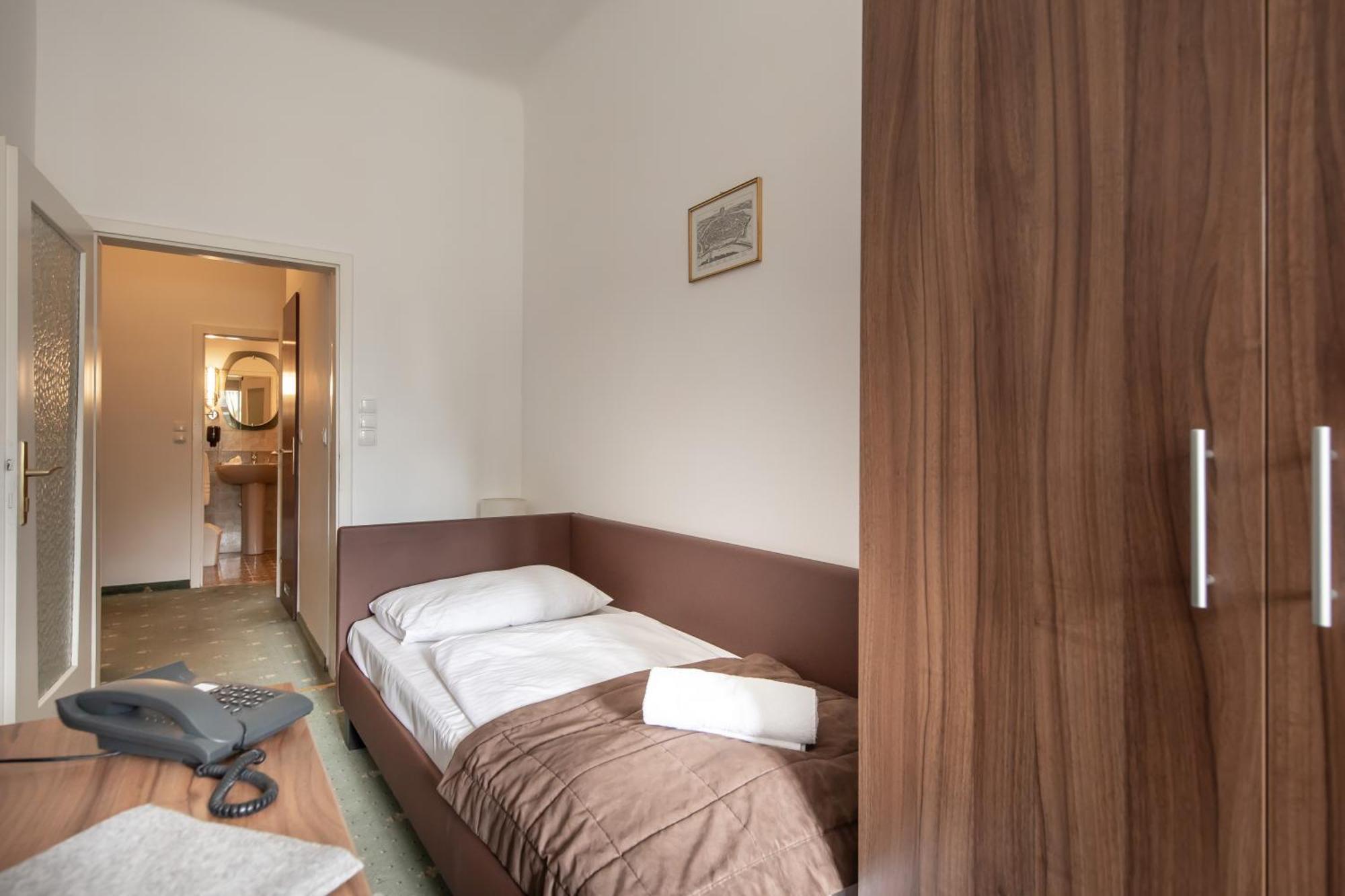 Bergwirt Schönbrunn Hotel 3*