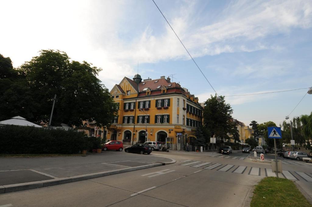 Bergwirt Schönbrunn Hotel