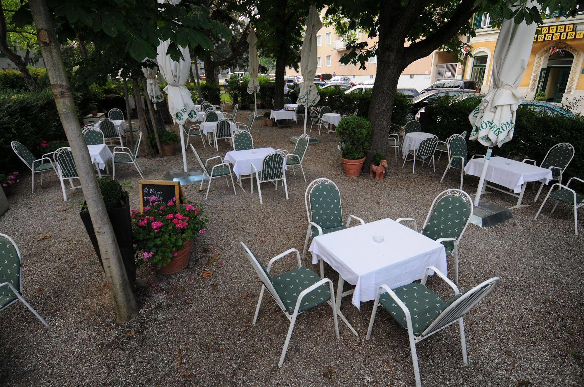 Bergwirt Schönbrunn Hotel 3*